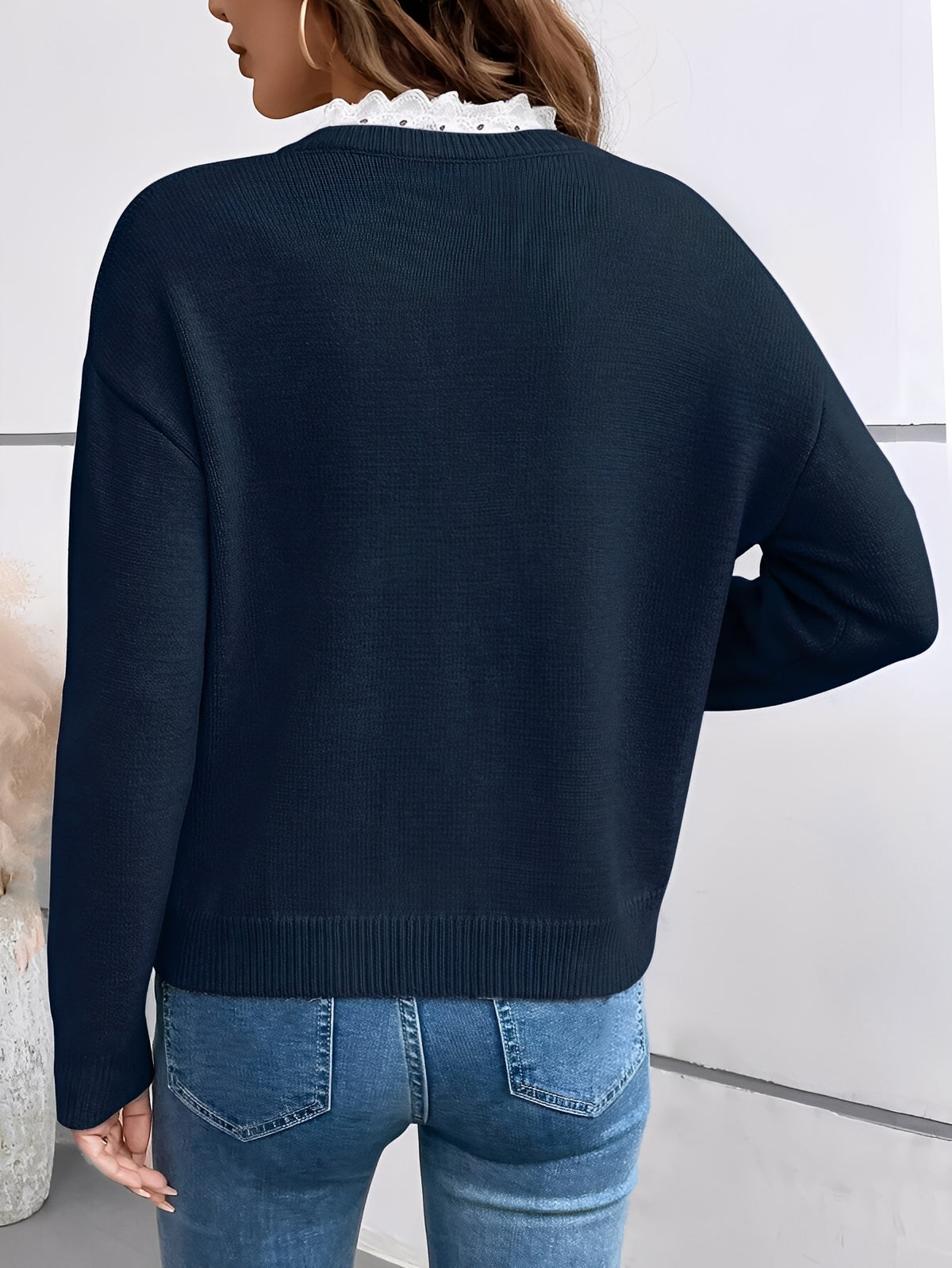 Women's Lace Collar V-Neck Sweater