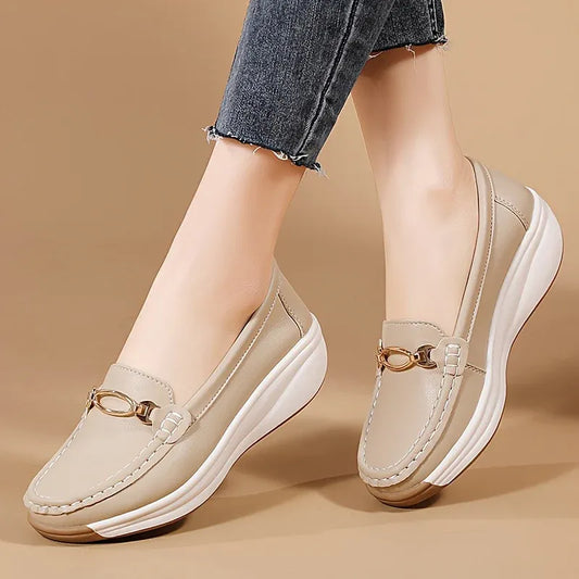 Women's Chain Accent Platform Loafers