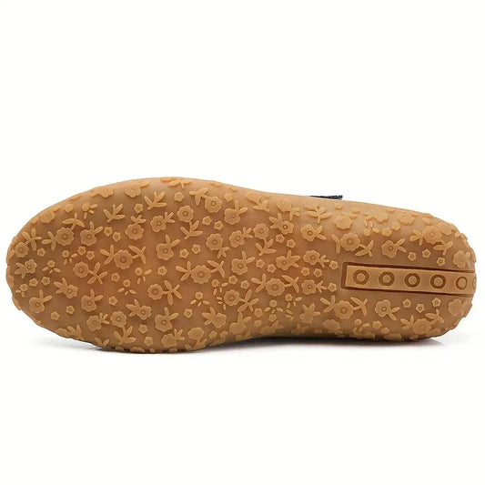 Women’s Closed-Toe Cutout Comfort Sandals
