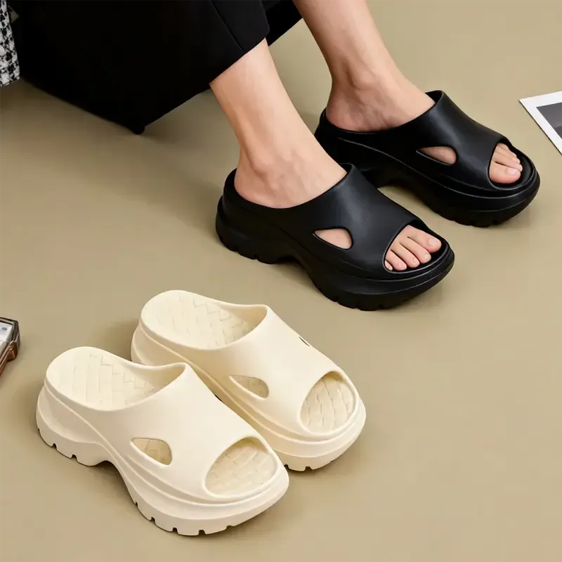 Women’s Chunky Platform Slide Sandals