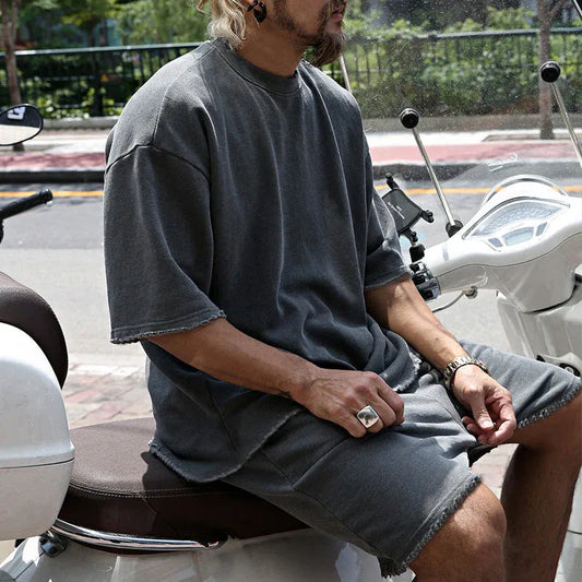 Men’s Oversized Short-Sleeve T-Shirt and Shorts Set