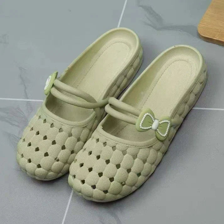 Women's Closed-Toe Slip-On Clogs