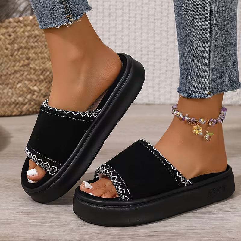Women's Contrast Stitch Platform Slides