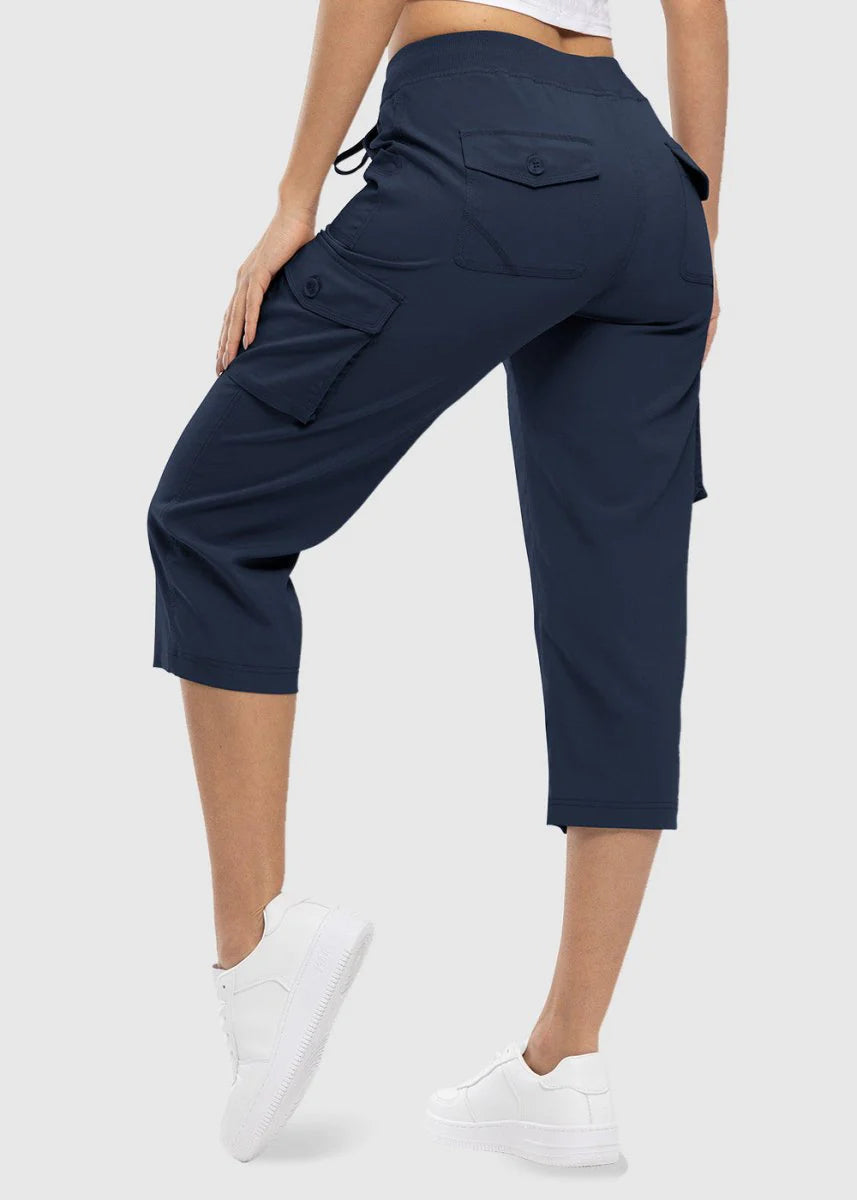 Women’s Lightweight Cargo Capri Pants