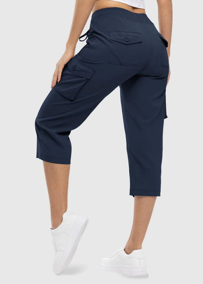 Women’s Lightweight Cargo Capri Pants