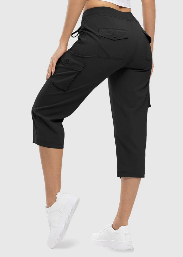 Women’s Lightweight Cargo Capri Pants