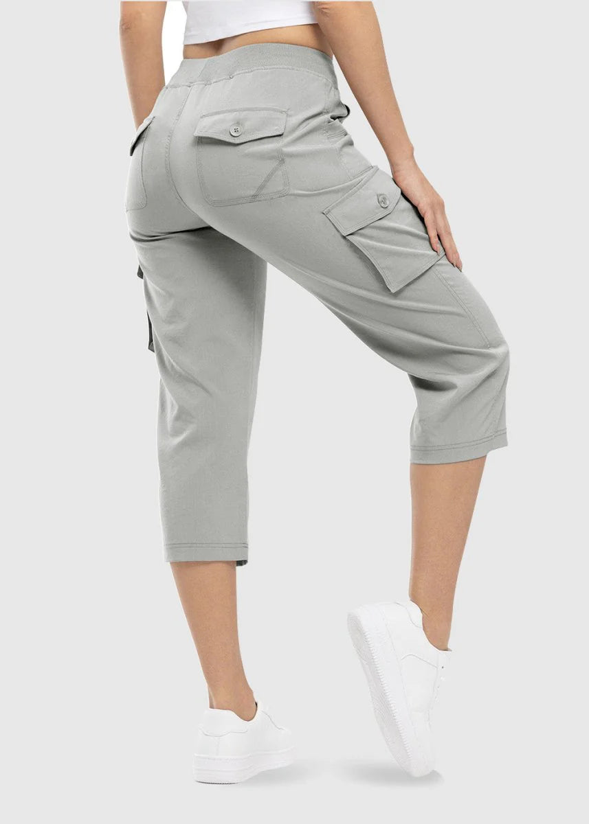 Women’s Lightweight Cargo Capri Pants