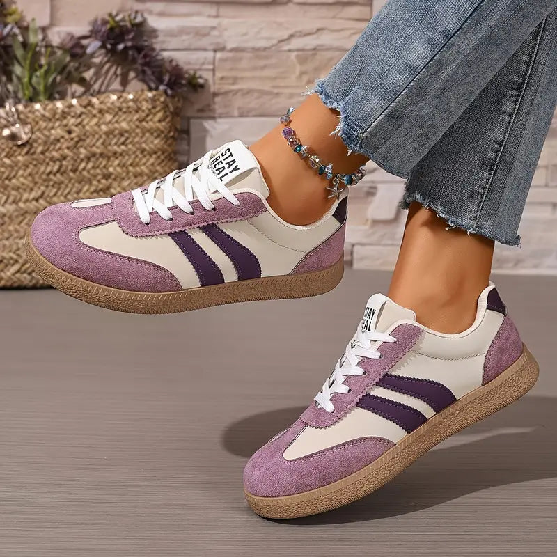 Women’s Retro Comfort Lace-Up Sneakers