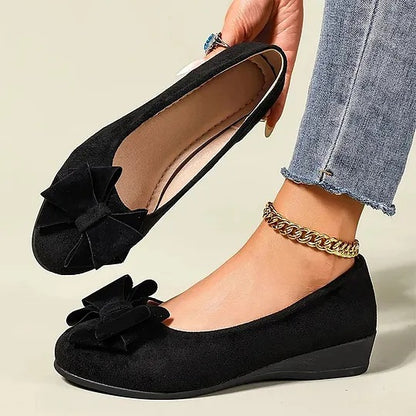 Women's Flat Shoes with Decorative Bow Details