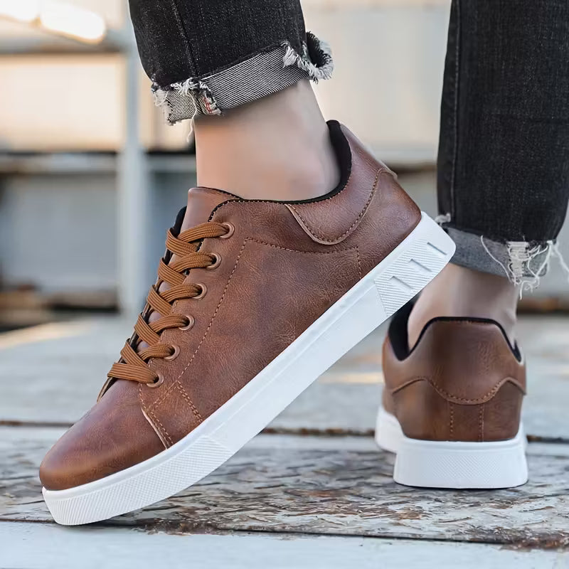 Men’s Lightweight Sports Shoes