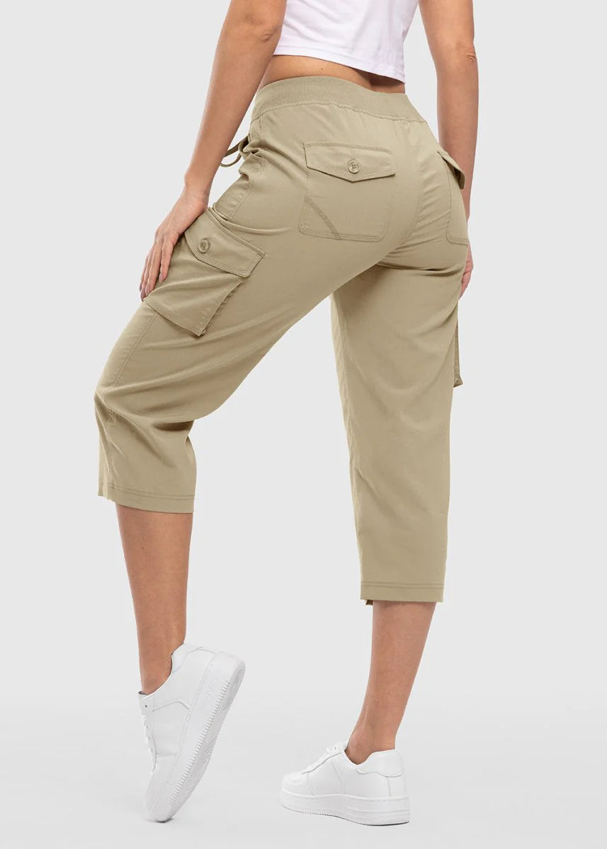 Women’s Lightweight Cargo Capri Pants