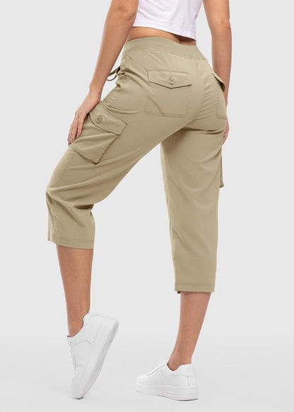 Women’s Lightweight Cargo Capri Pants