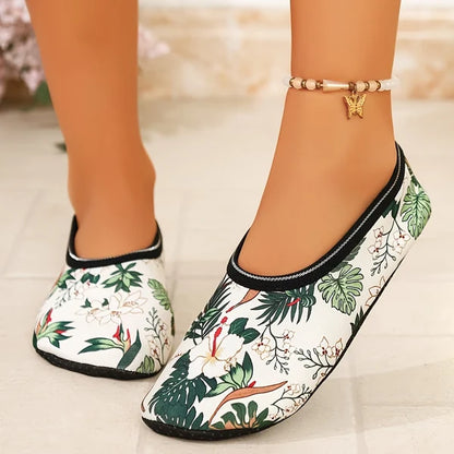 Women’s Hibiscus Print Slip-On Shoes
