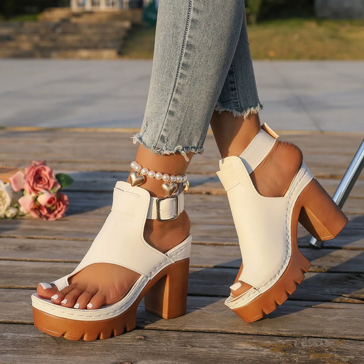 Women's Buckle Strap Platform Heel Sandals