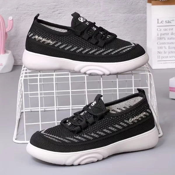 Women’s Textured Lace-Up Casual Sneakers