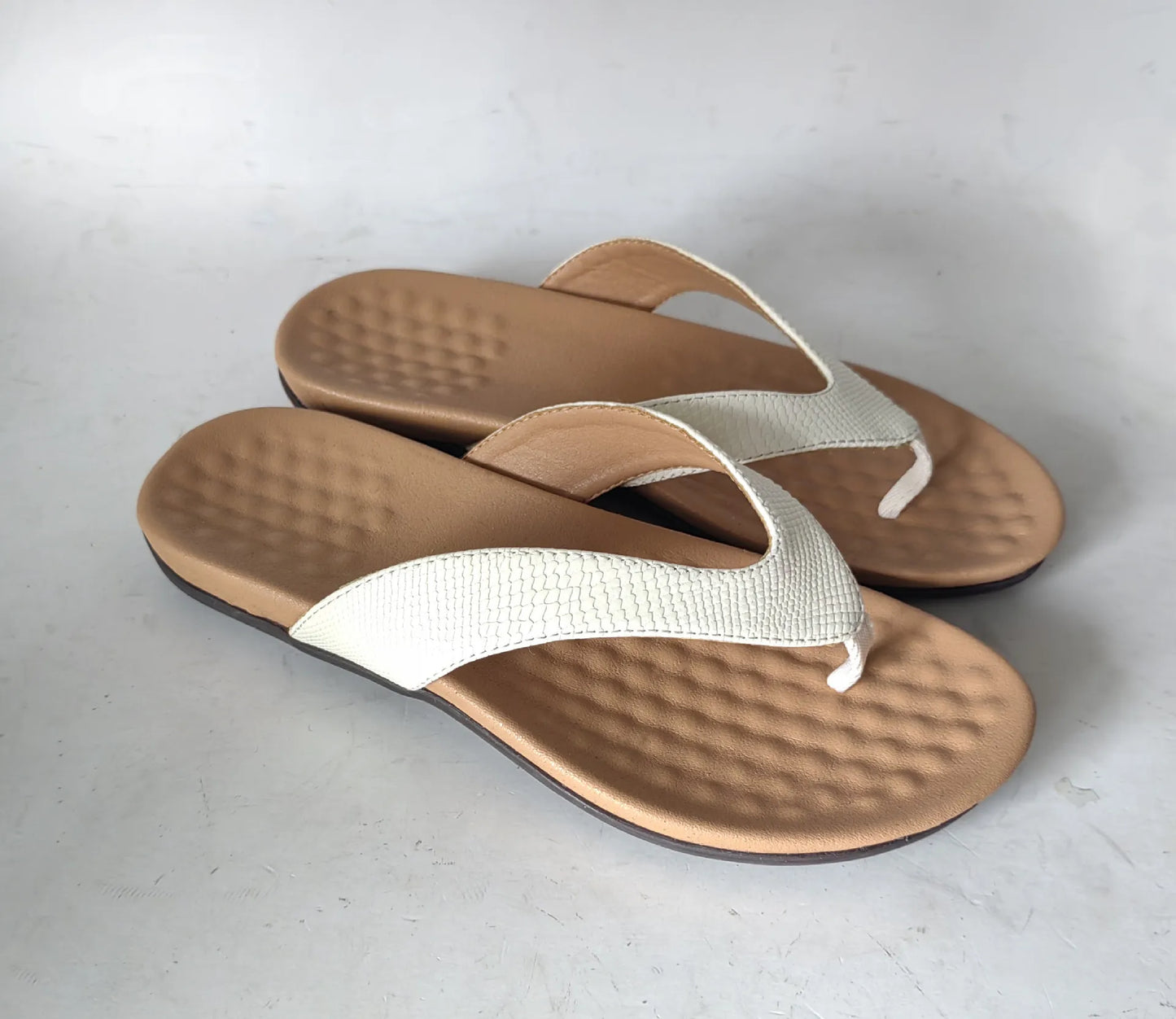 Women’s Soft Sole Comfort Flip-Flop Sandals