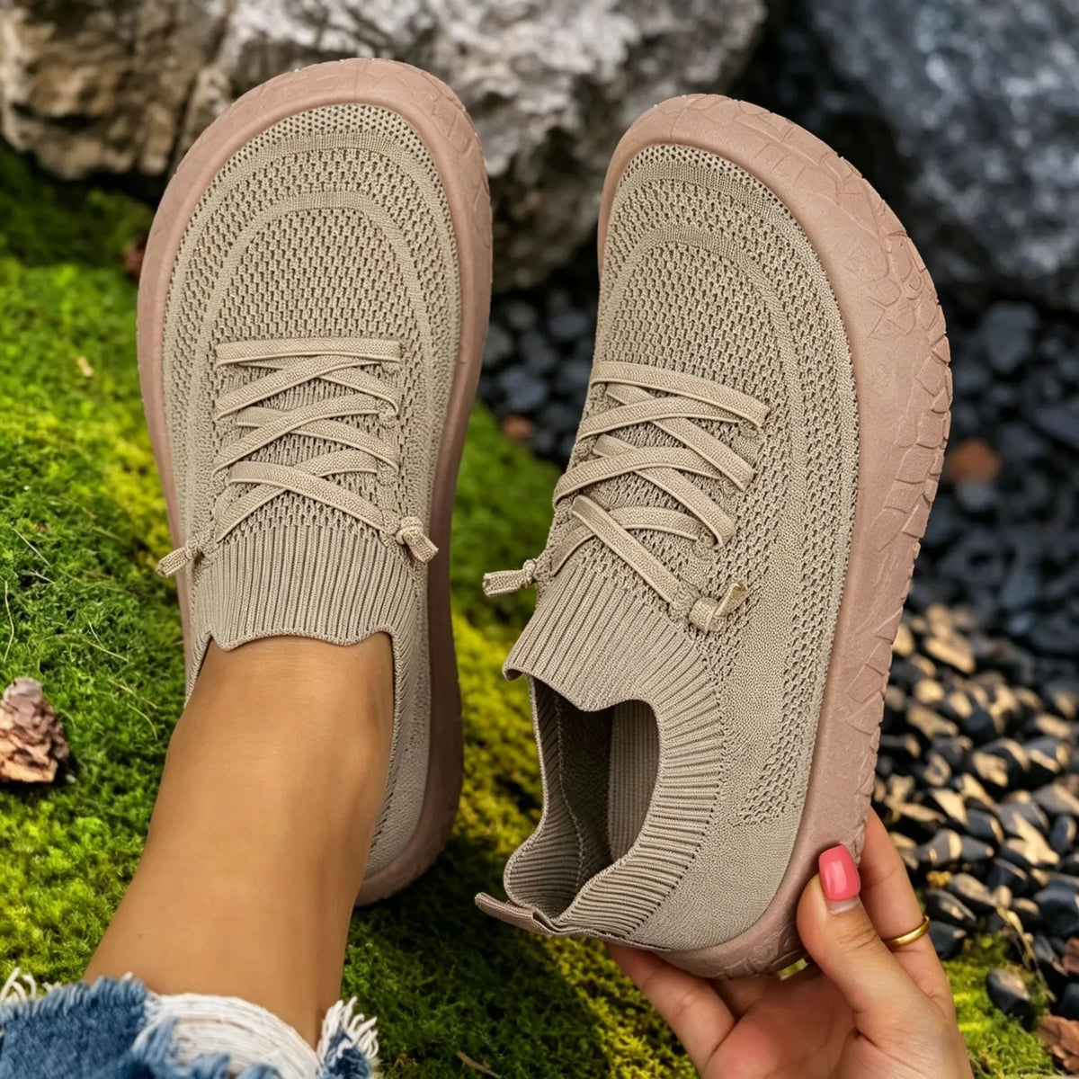 Women's Casual Lace-Up Sneakers