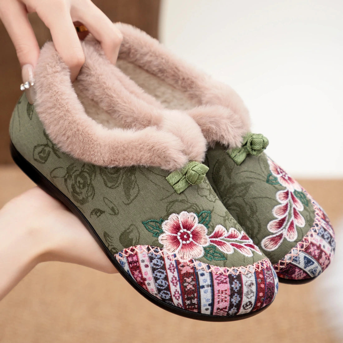Women's Floral Fuzzy Slip-On Shoes