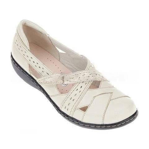 Women’s Cutout Strap Flat Shoes