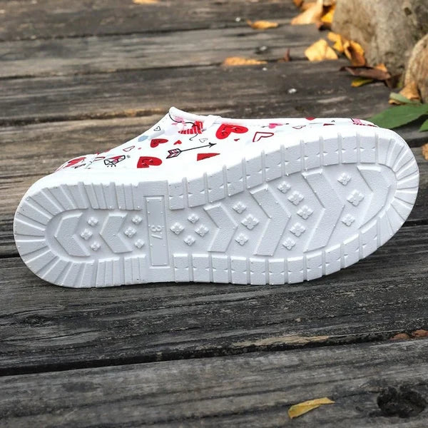 Women’s Heart Print Canvas Slip-On Shoes