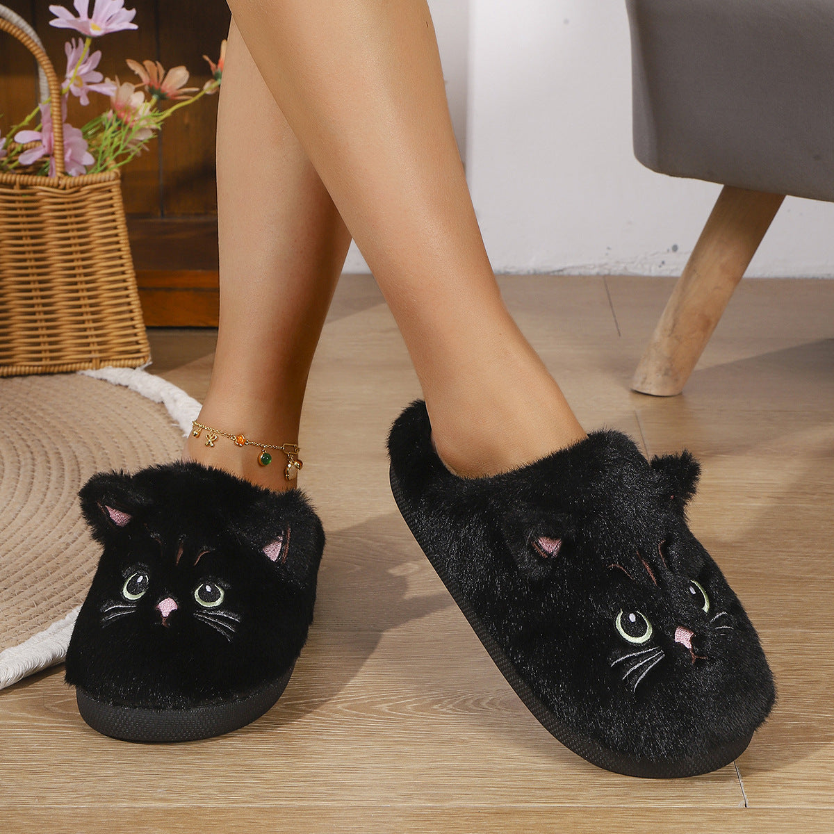 Women's Cat Face Slip-On Slippers