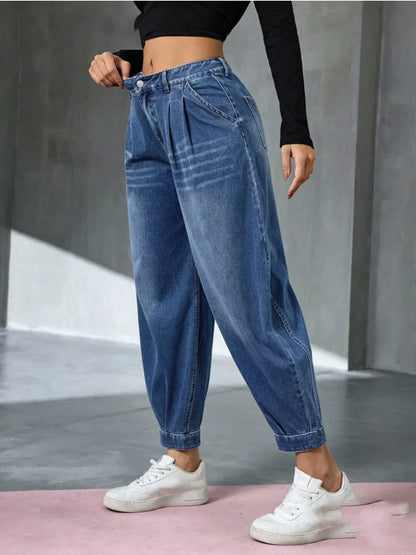 Women’s Relaxed Tapered Jeans