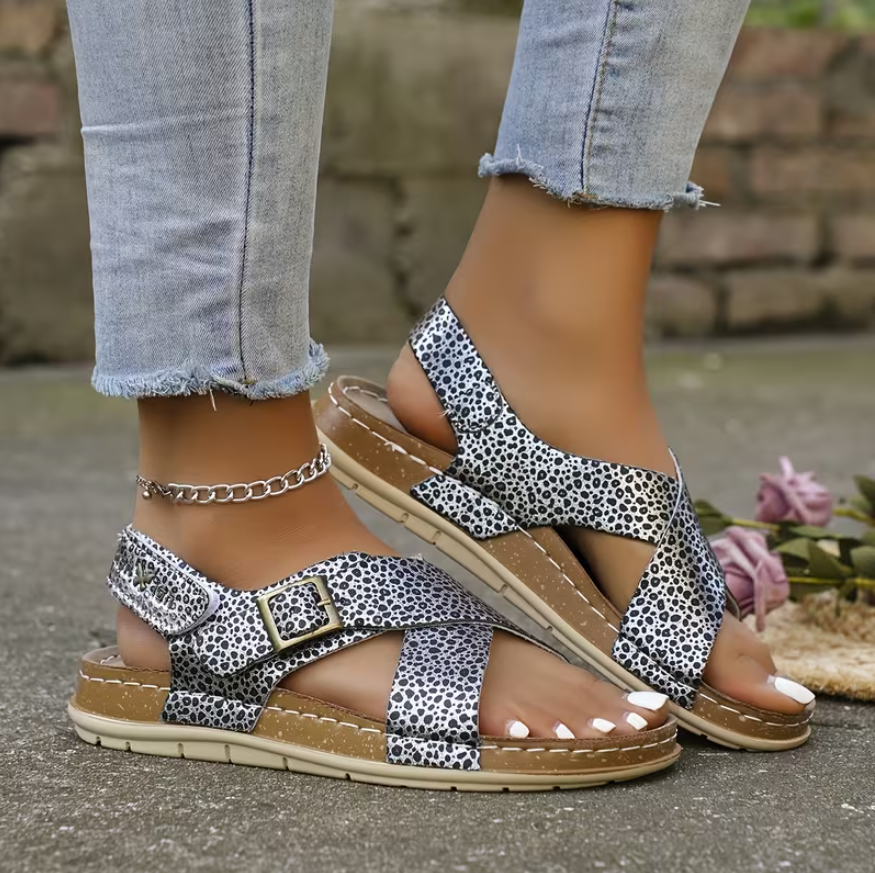 Women’s Crisscross Buckle Slingback Flat Sandals