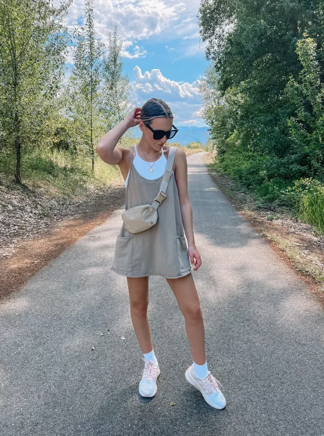 Women’s Sleeveless Pocket Mini Dress