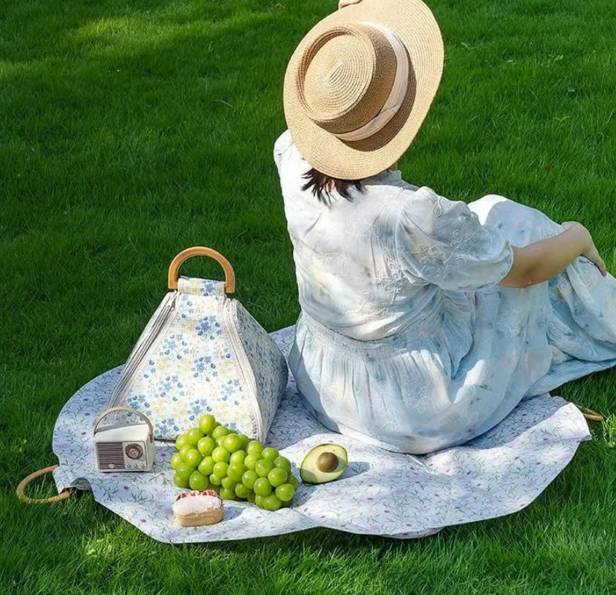 Fold & Go Picnic Blanket Tote