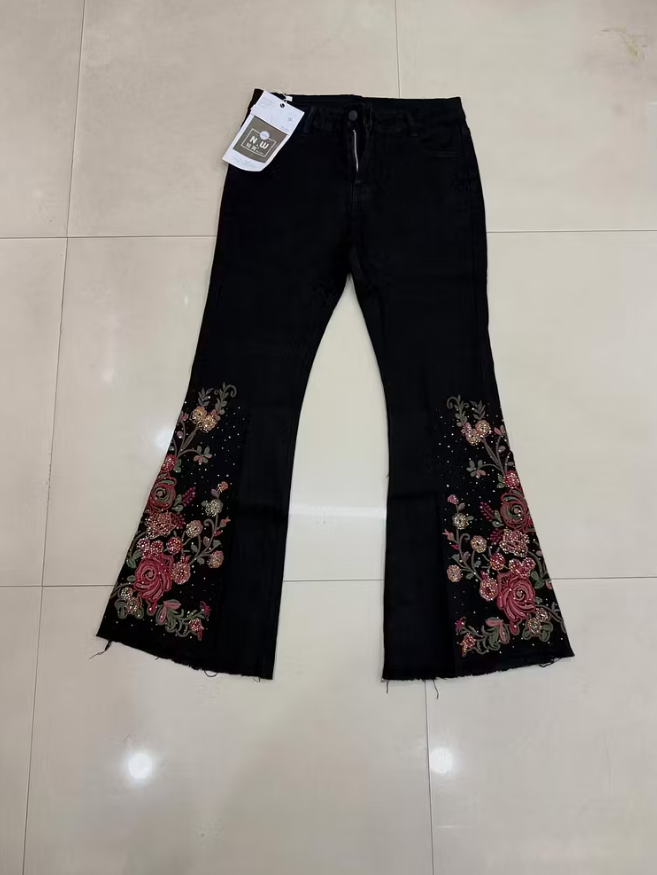Women's Floral Embroidered Flare Jeans