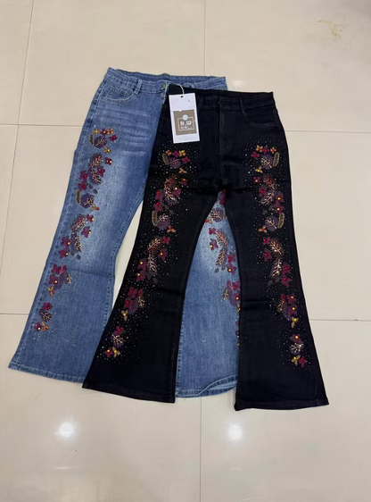 Women's Floral Embroidered Flare Jeans