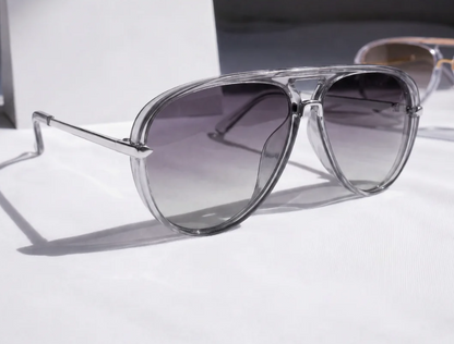 Unisex Aviator Gradient Sunglasses