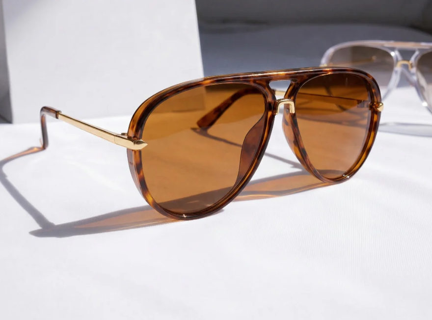 Unisex Aviator Gradient Sunglasses