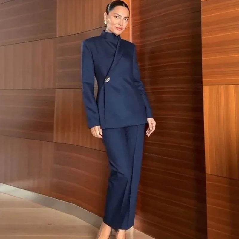 Women's Tailored Blazer & Straight-Leg Pants Set