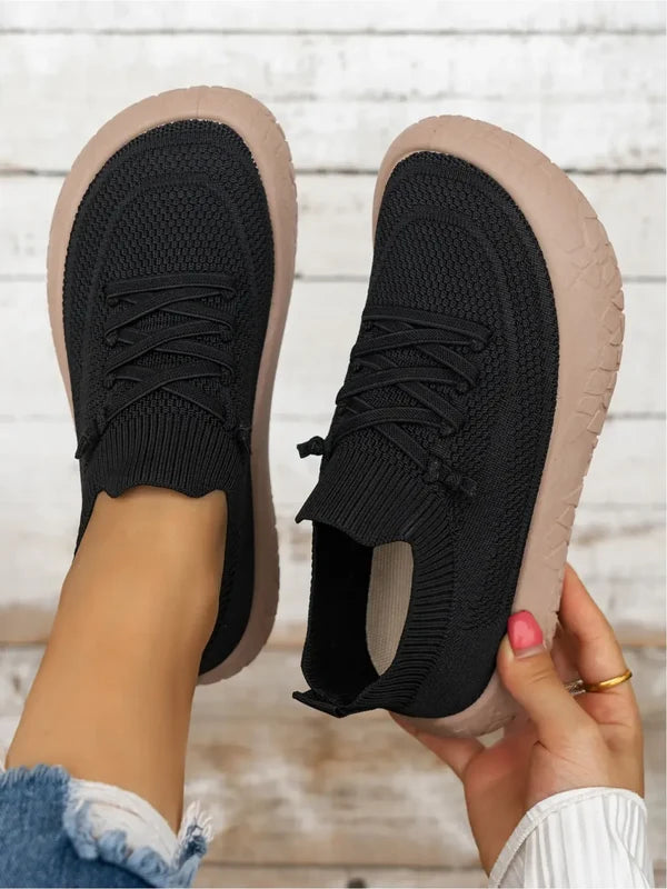 Women’s Knitted Lace-Up Sneakers