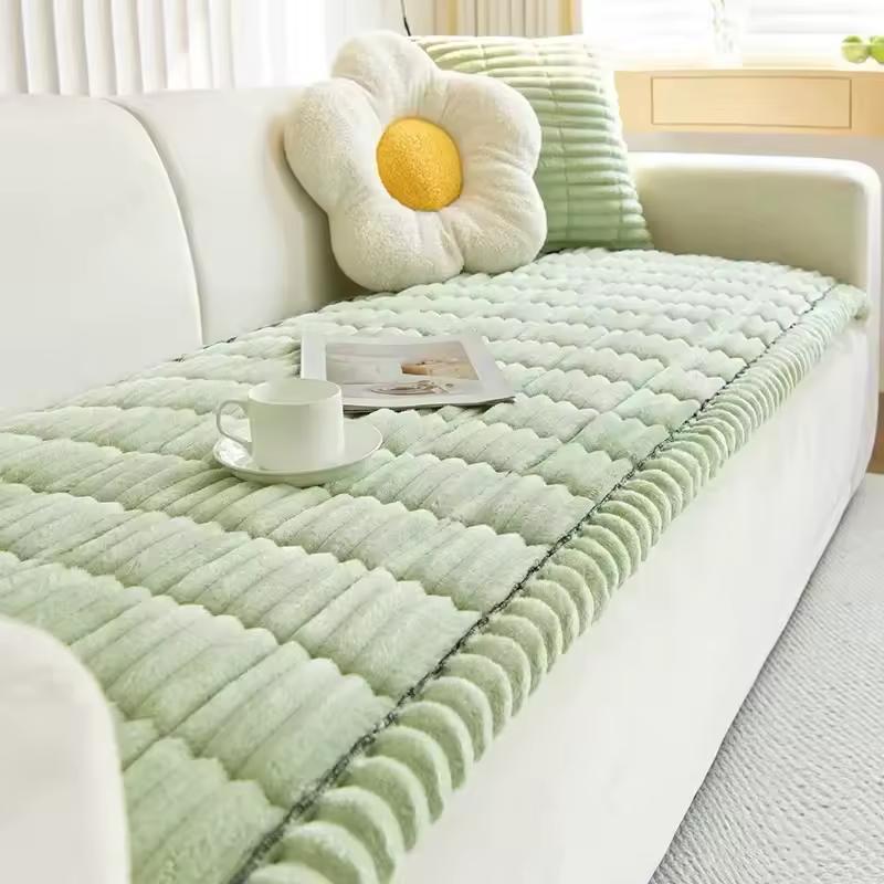 Plush Quilted Non-Slip Pet Sofa Protector Cover