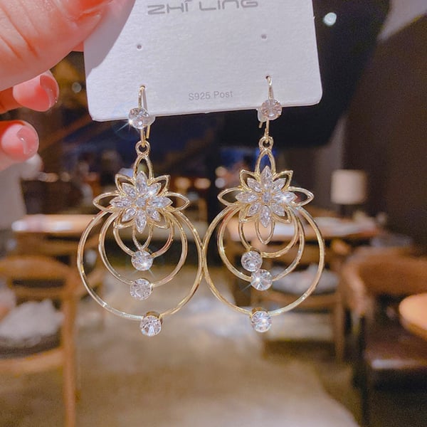 Women's Floral Crystal Drop Earrings