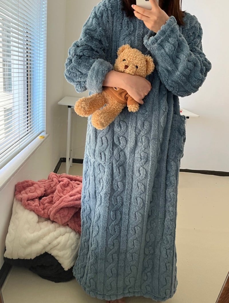 Women's Cable-Knit Fleece Nightgown
