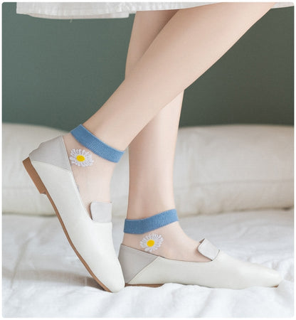Women's Low-Cut Mesh Socks with Daisy Detail – 6 Pairs