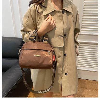 Women’s Commuter Shoulder Bag