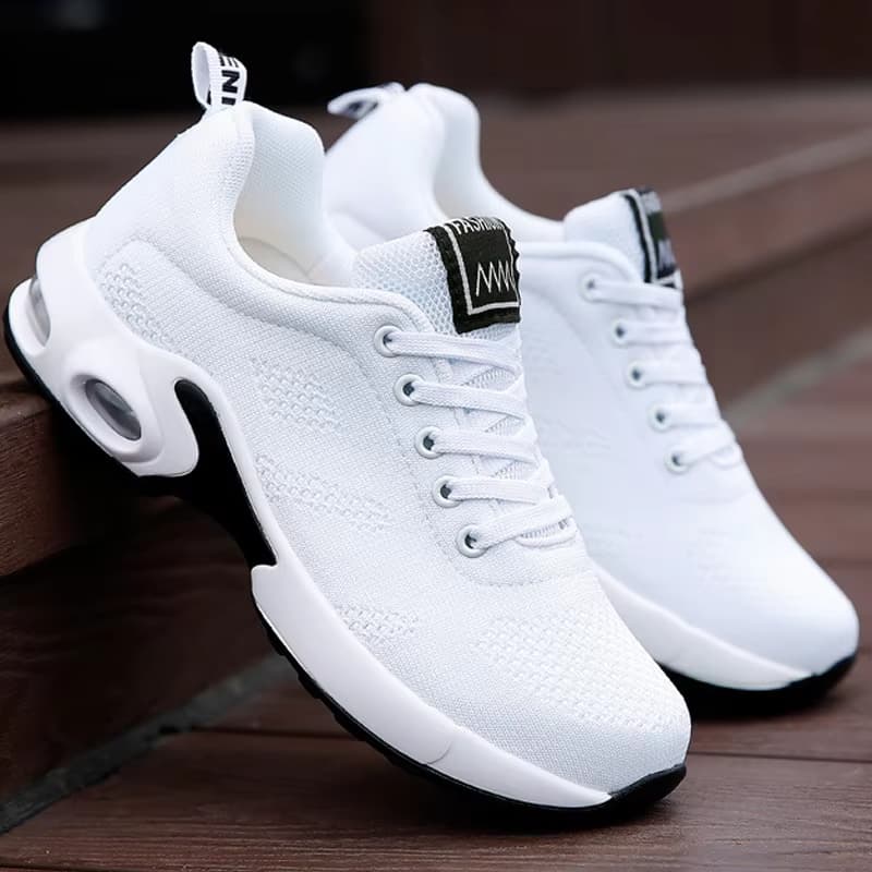 Women’s Lightweight Breathable Cushion Sole Sneakers
