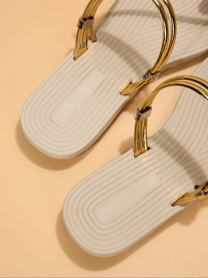 Women’s Heart Accent Toe Loop Flat Sandals