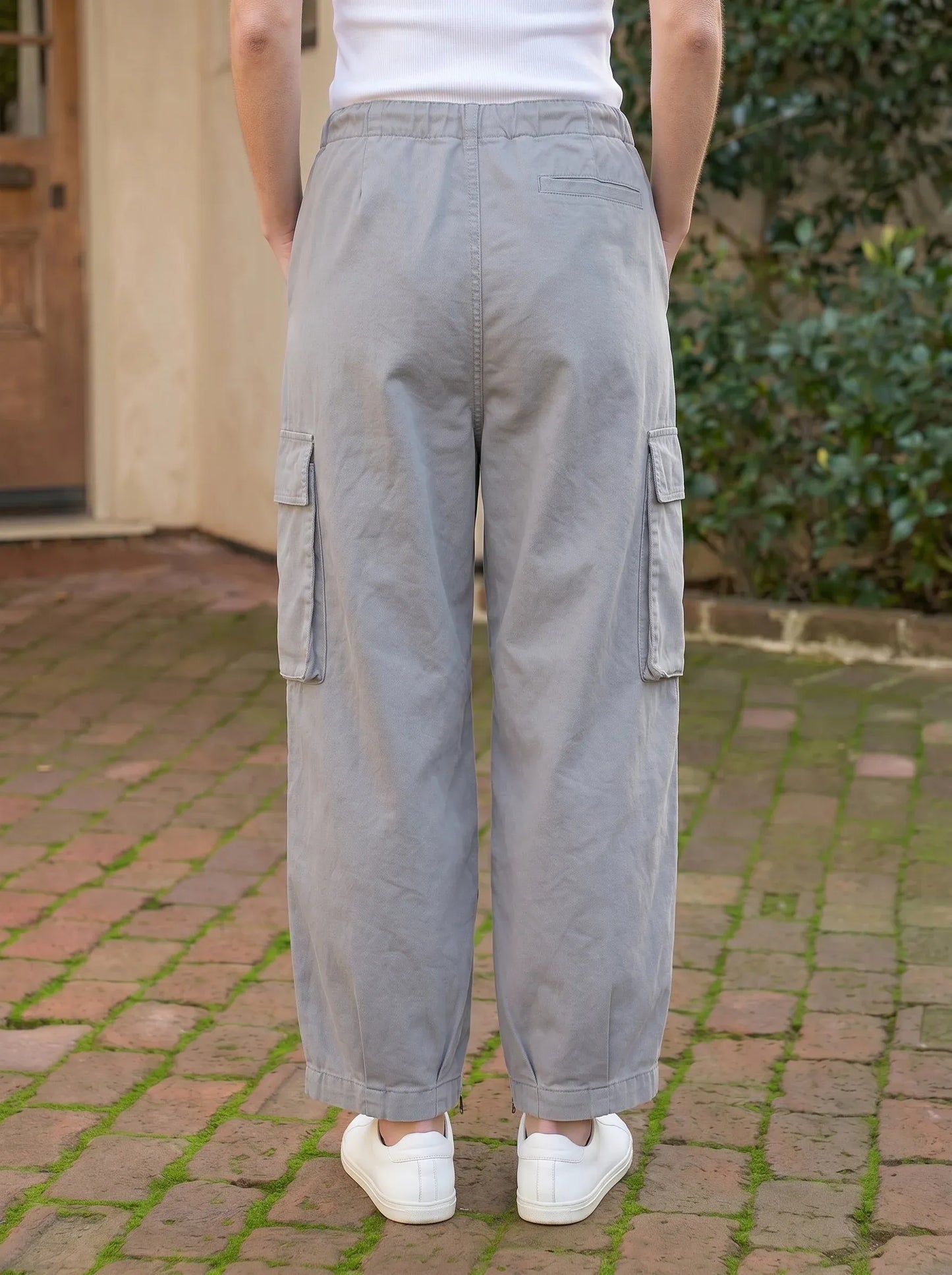 Men’s Relaxed Drawstring Cargo Pants