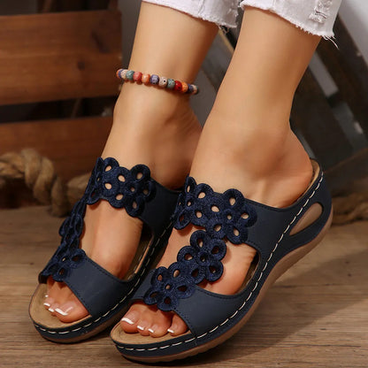 Women’s Floral Cutout Comfort Slide Sandals