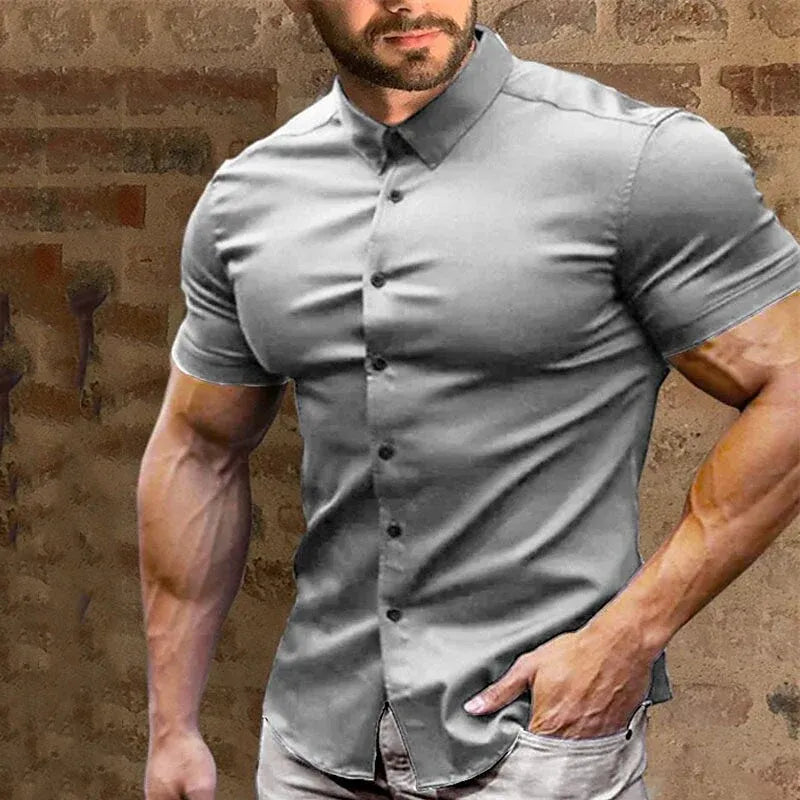 Men’s Short Sleeve Wrinkle-Resistant Button-Up Shirt