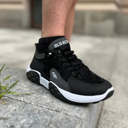 Men’s Chunky Lace-Up Walking Sneakers