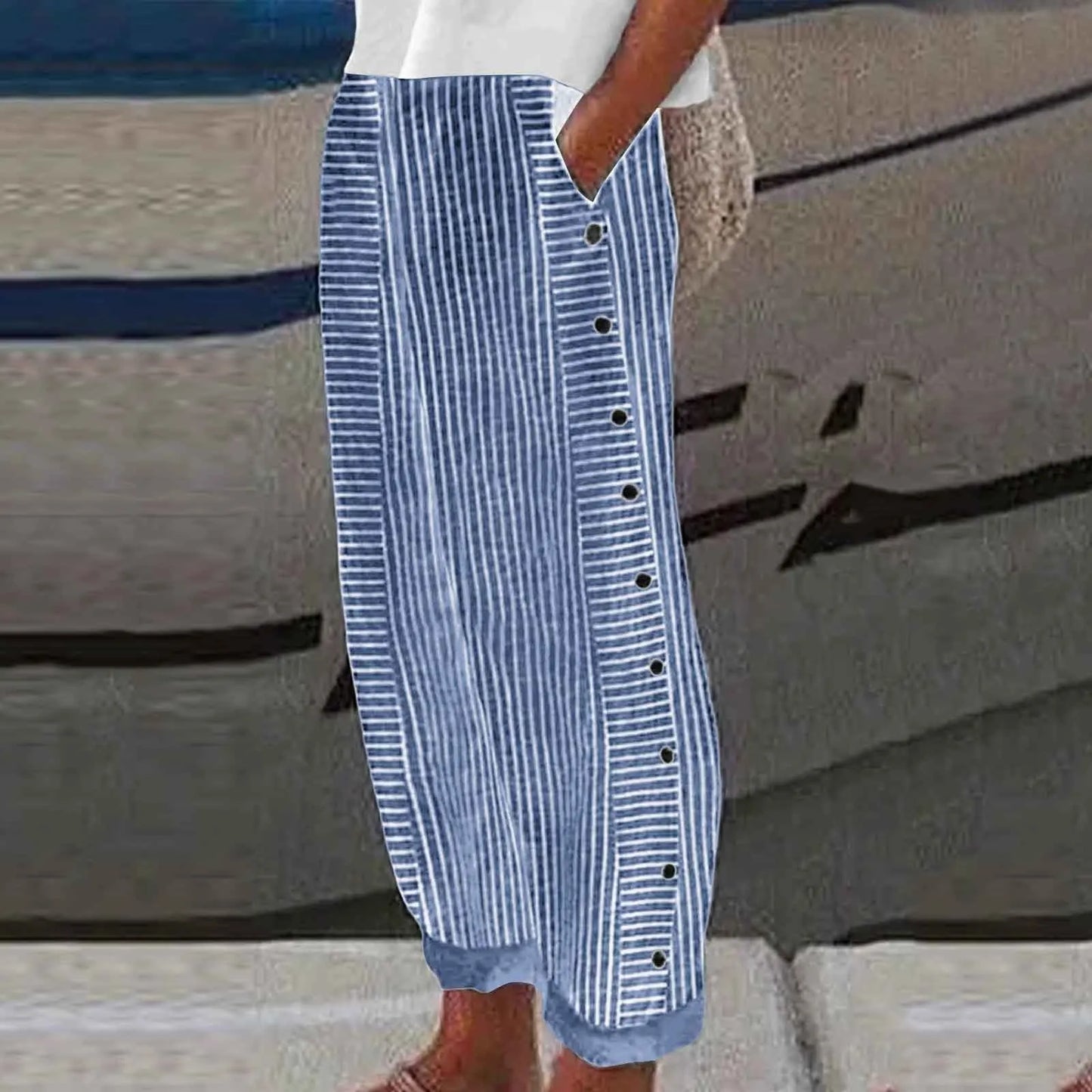 Women’s Striped Button Detail Cropped Pants