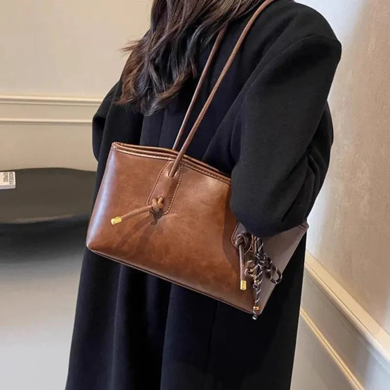 Women’s Vintage-Style Faux Leather Shoulder Tote Bag