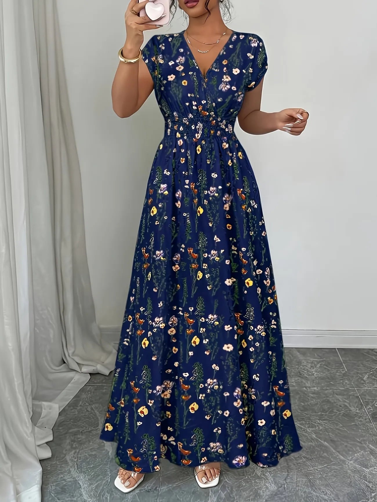 Women’s Printed Waist-Cinching V-Neck Maxi Dress