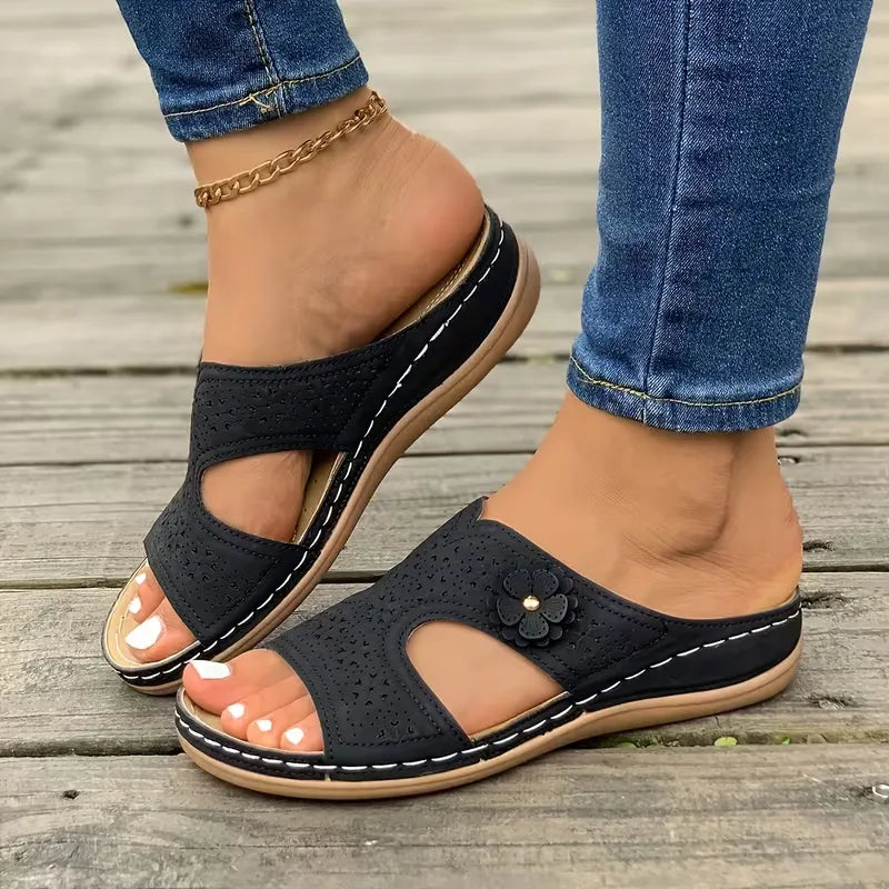 Women’s Floral Cutout Comfort Slide Sandals